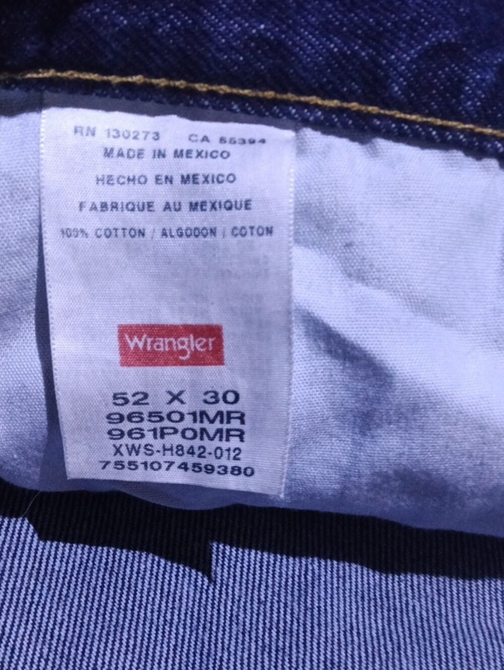 Wrangler Men's Indigo Relaxed Fit Jeans - Picture 2 of 7